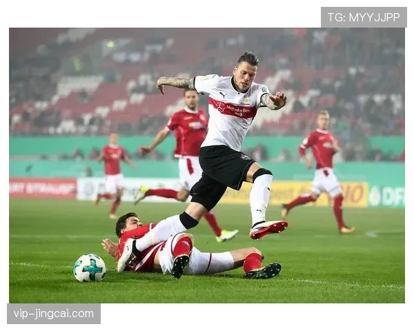 费内巴切欧联杯主场1比0胜斯图加特出线形势乐观